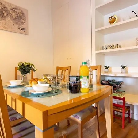 Maison Au Pied Du Chateau-cour-proche Centre בית נופש