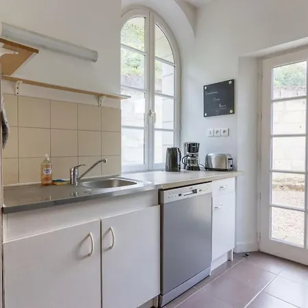 Maison Au Pied Du Chateau-cour-proche Centre סומור