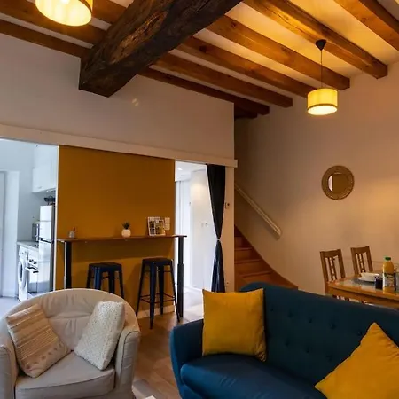 Maison Au Pied Du Chateau-cour-proche Centre Сомюр