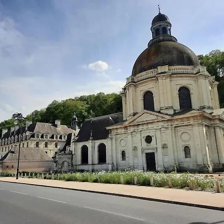 בית נופש Maison Au Pied Du Chateau-cour-proche Centre