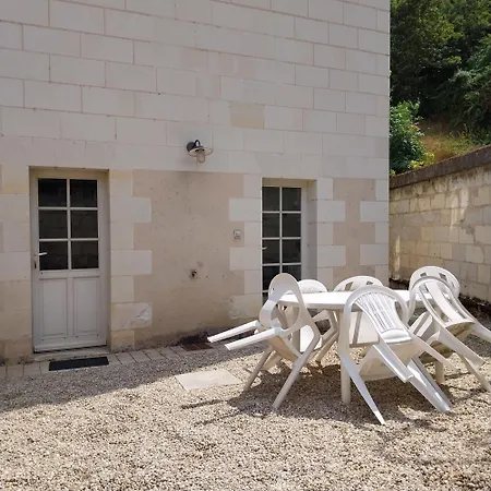 בית נופש Maison Au Pied Du Chateau-cour-proche Centre