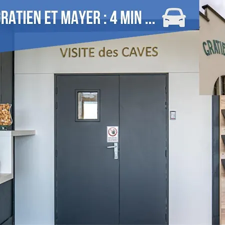 Maison Au Pied Du Chateau-cour-proche Centre בית נופש