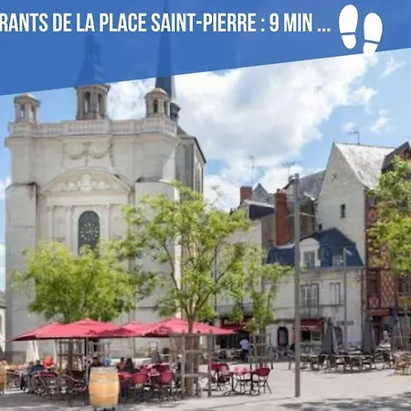 בית נופש Maison Au Pied Du Chateau-cour-proche Centre *