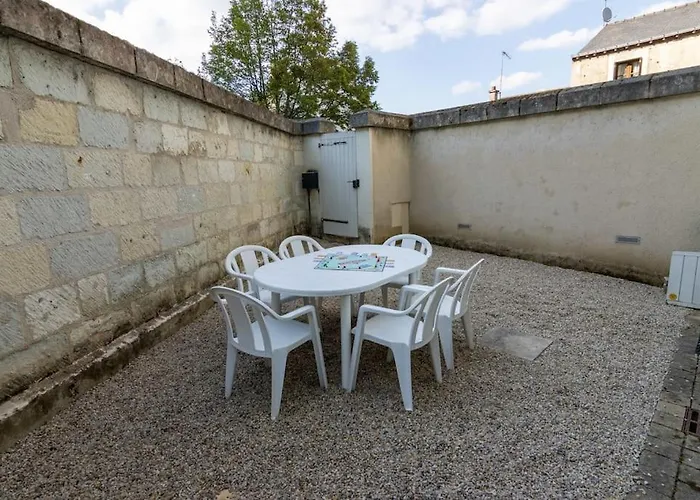 Maison Au Pied Du Chateau-cour-proche Centre * Saumur